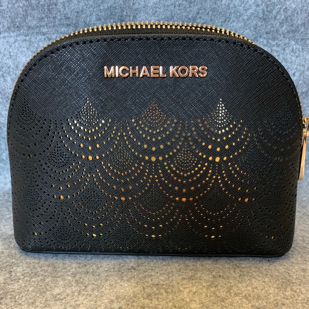 NWT Michael Kors Pouch ***FINAL REDUCTION**